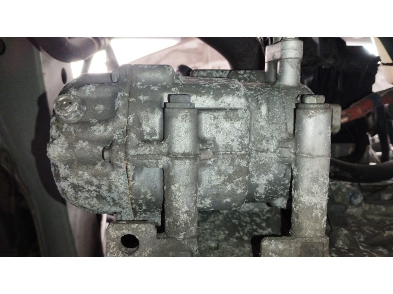 Recambio de compresor aire acondicionado para toyota auris hybrid active referencia OEM IAM 8837047033  