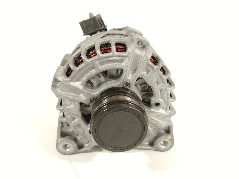 Recambio de alternador para dacia sandero iii 1.0 sce 65 referencia OEM IAM 231009076R F000BL08B1 