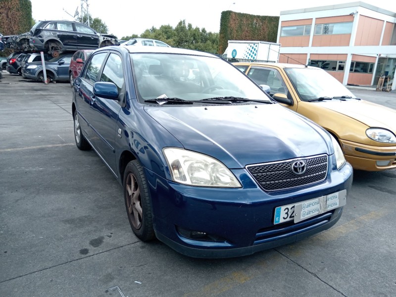 toyota corolla (_e12_) del año 2003