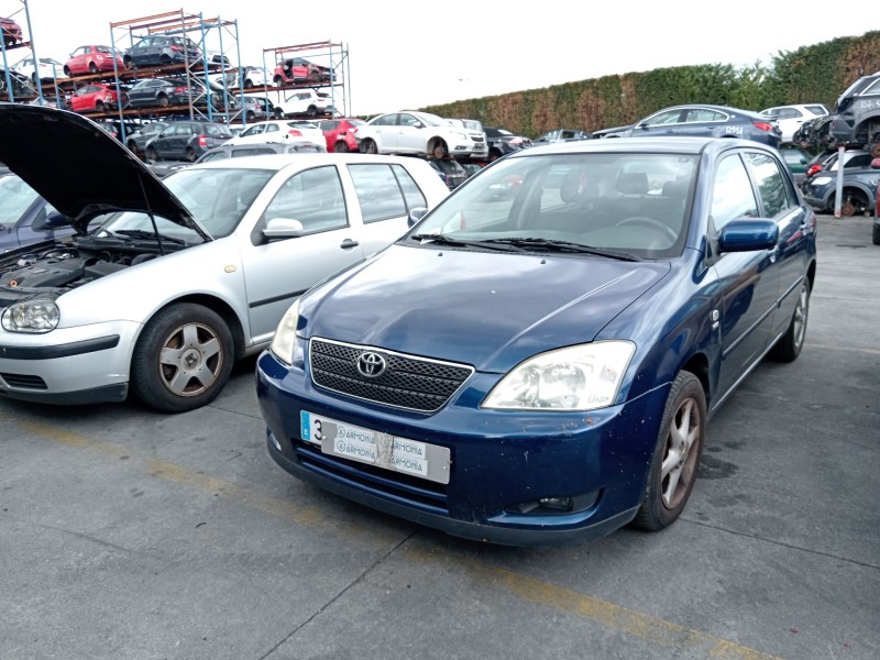 toyota corolla (_e12_) del año 2003