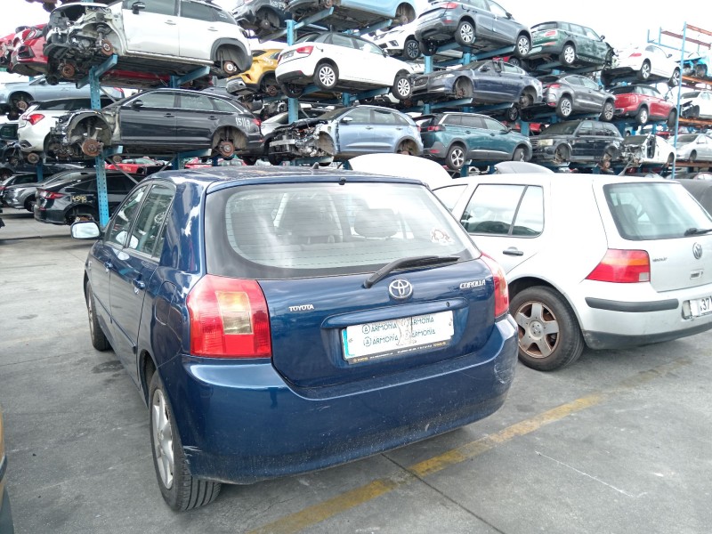 toyota corolla (_e12_) del año 2003