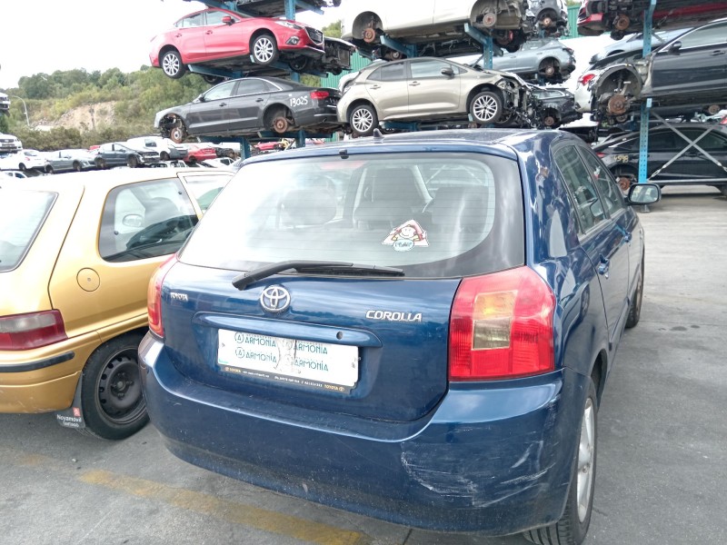 toyota corolla (_e12_) del año 2003