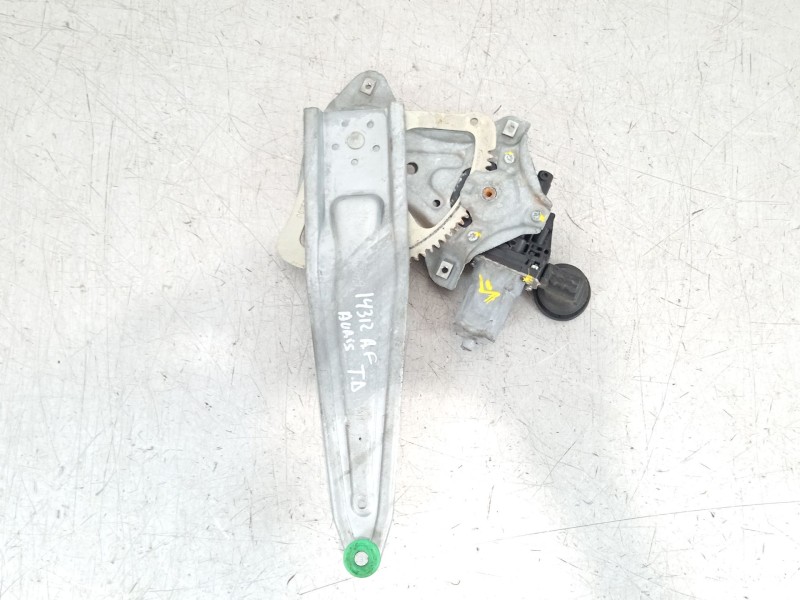 Recambio de elevalunas trasero derecho para toyota auris (_e15_) 1.4 (zze150_) referencia OEM IAM 857200D120 973581100 