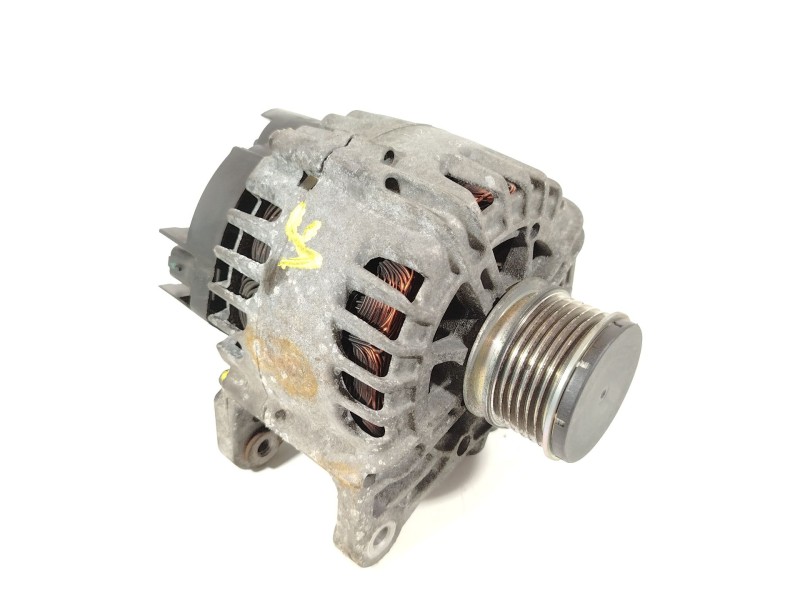 Recambio de alternador para dacia duster (hs_) 1.5 dci (hsaj) referencia OEM IAM 231003831R  TG12C094