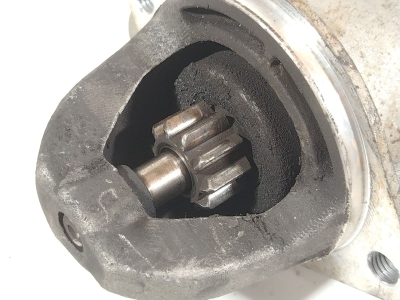Recambio de motor arranque para ssangyong rodius i 2.7 xdi referencia OEM IAM 6611514101  