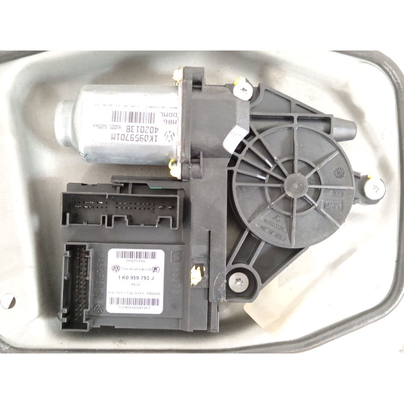 Recambio de elevalunas delantero izquierdo para volkswagen golf v (1k1) 2.0 tdi referencia OEM IAM 1K3837461B 1K0959701M 1K09597