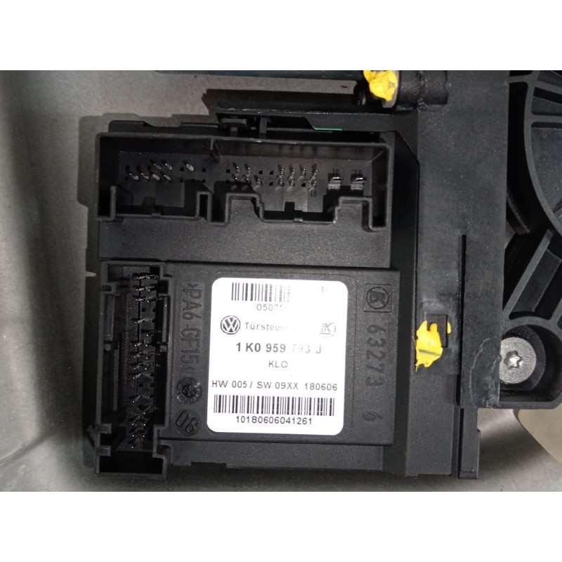Recambio de elevalunas delantero izquierdo para volkswagen golf v (1k1) 2.0 tdi referencia OEM IAM 1K3837461B 1K0959701M 1K09597