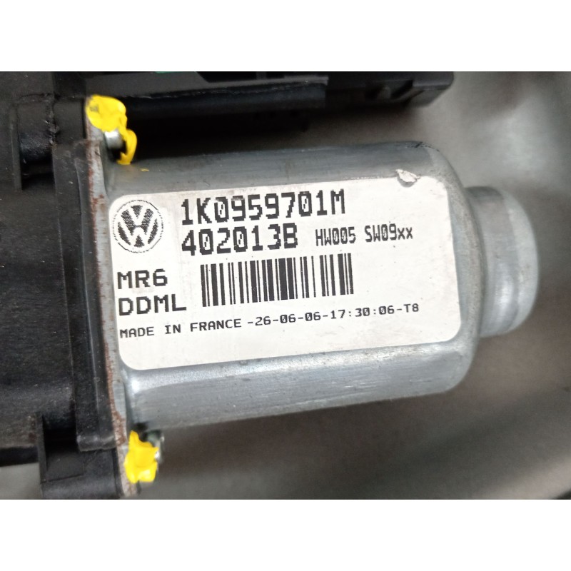 Recambio de elevalunas delantero izquierdo para volkswagen golf v (1k1) 2.0 tdi referencia OEM IAM 1K3837461B 1K0959701M 1K09597