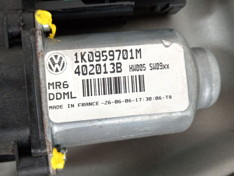 Recambio de elevalunas delantero izquierdo para volkswagen golf v (1k1) 2.0 tdi referencia OEM IAM 1K3837461B 1K0959701M 1K09597