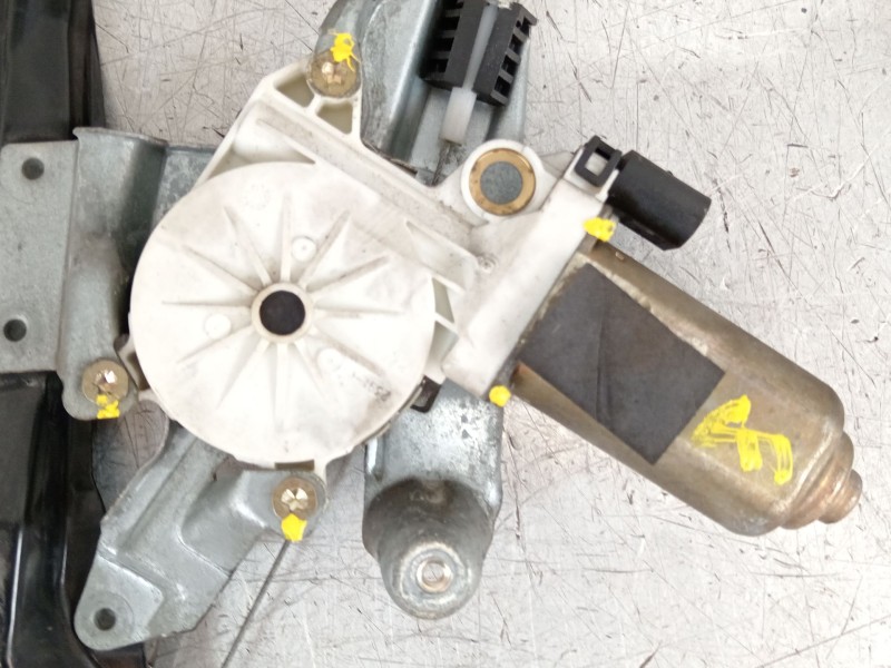 Recambio de elevalunas delantero derecho para ford focus i (daw, dbw) 1.6 16v referencia OEM IAM XS4123200  