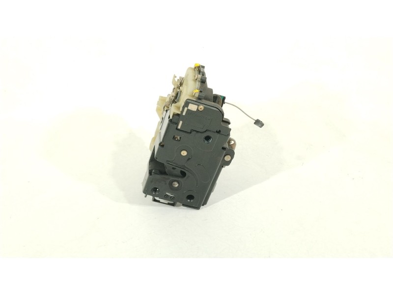 Recambio de cerradura puerta delantera derecha para seat leon (1m1) 1.9 tdi referencia OEM IAM 3B1837016AD  