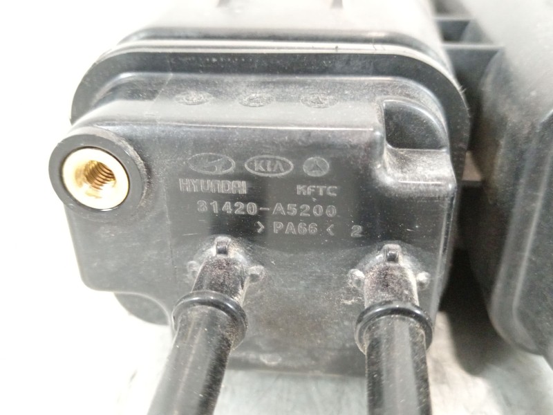 Recambio de filtro carbono activo para hyundai i30 (pde, pd, pden) 1.5 referencia OEM IAM 31420A5200  