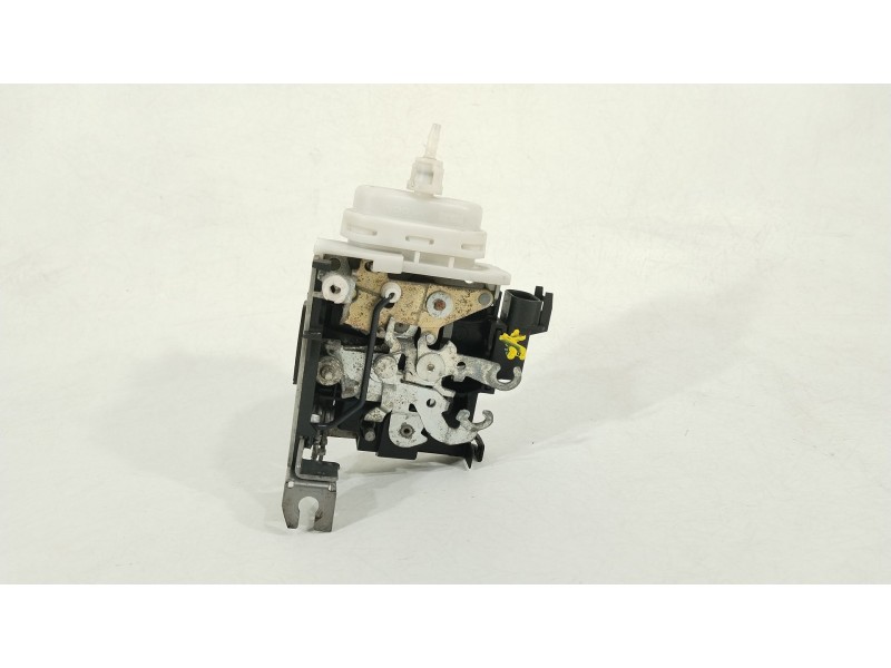 Recambio de cerradura puerta delantera izquierda para audi a3 (8l1) 1.6 referencia OEM IAM 8L1837015B  