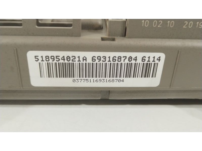 Recambio de caja reles / fusibles para bmw x5 (e70) xdrive 30 d referencia OEM IAM 693168704  