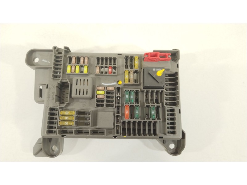 Recambio de caja reles / fusibles para bmw x5 (e70) xdrive 30 d referencia OEM IAM 693168704  