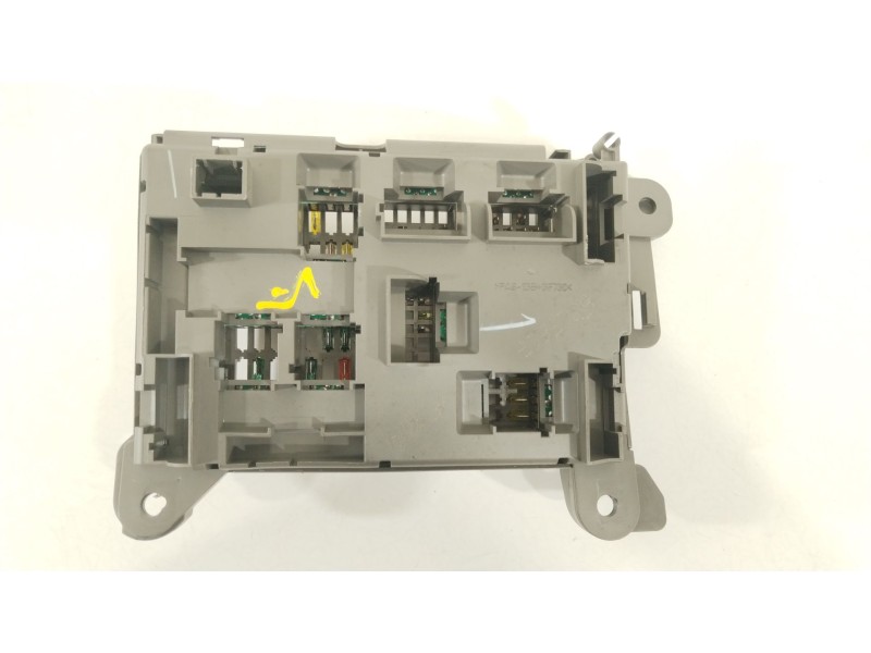 Recambio de caja reles / fusibles para bmw x5 (e70) xdrive 30 d referencia OEM IAM 693168704  