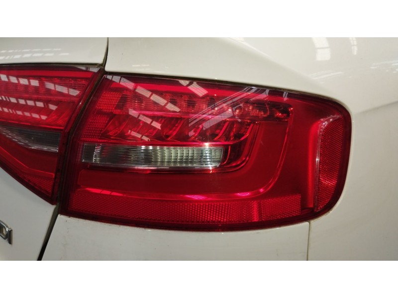 Recambio de piloto trasero derecho para audi a4 b8 (8k2) 2.0 tdi referencia OEM IAM 8K5945096AC  