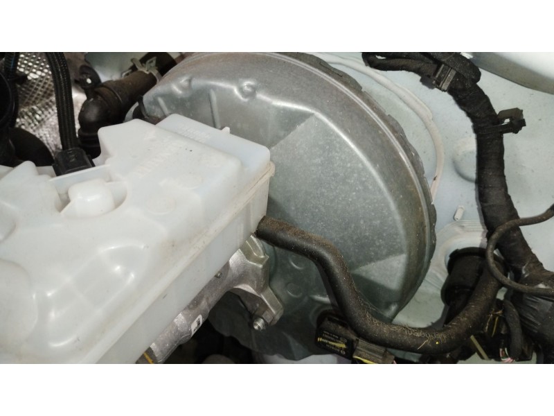 Recambio de servofreno para dacia sandero iii 1.0 tce 90 referencia OEM IAM 472101095R  