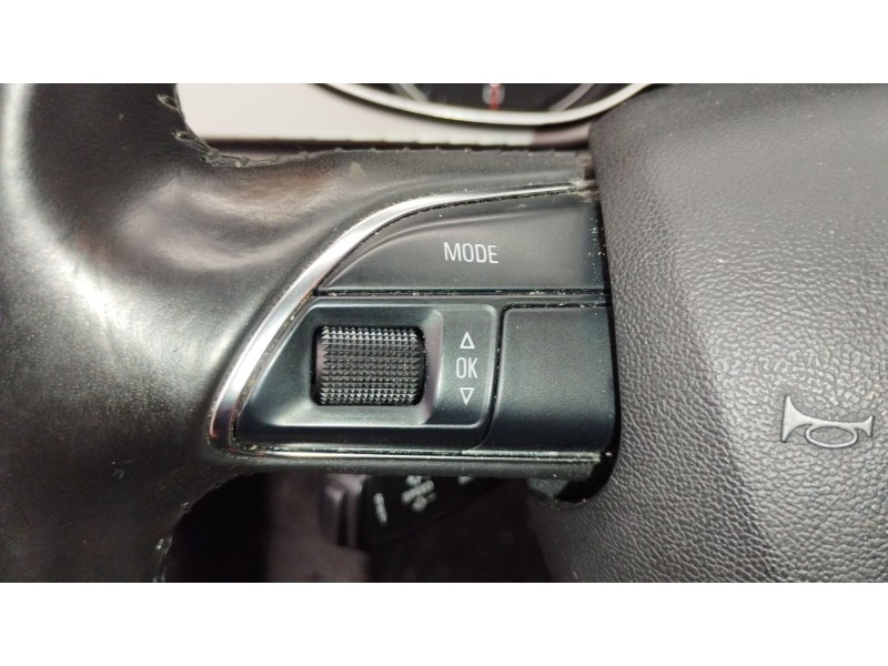 Recambio de mando volante para audi a4 b8 (8k2) 2.0 tdi referencia OEM IAM 4L0951523C 4L0951523C 