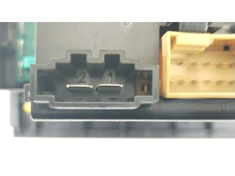 Recambio de mando climatizador para audi a3 (8l1) 1.6 referencia OEM IAM 8L0820043J  