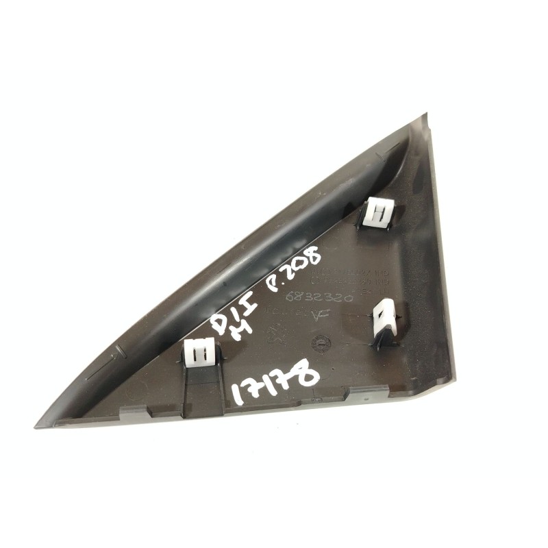 Recambio de moldura para peugeot 208 ii (ub_, up_, uw_, uj_) 1.5 bluehdi 100 referencia OEM IAM 9823233280  