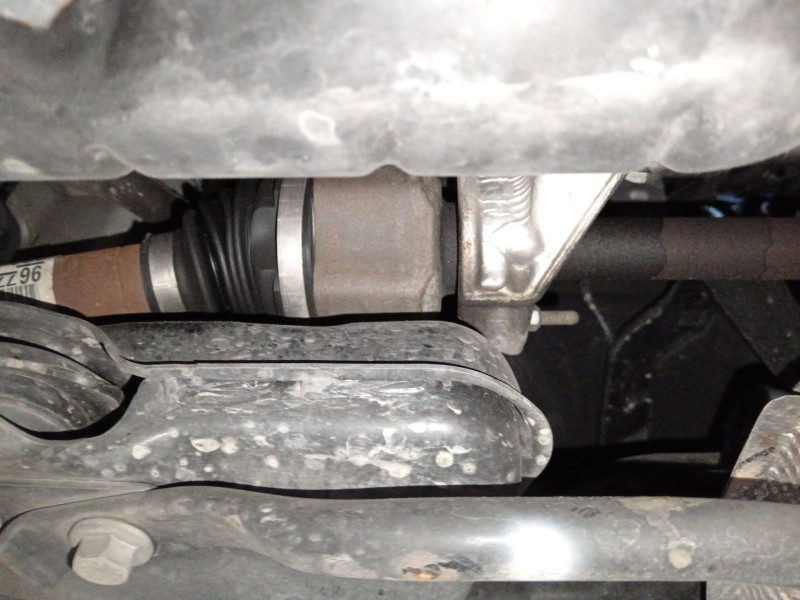 Recambio de transmision delantera derecha para citroën c4 cactus 1.6 bluehdi 100 referencia OEM IAM 9677477180  