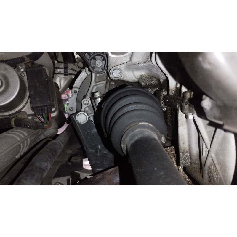 Recambio de transmision delantera derecha para peugeot 208 i (ca_, cc_) 1.2 puretech 82 referencia OEM IAM 9803959680  