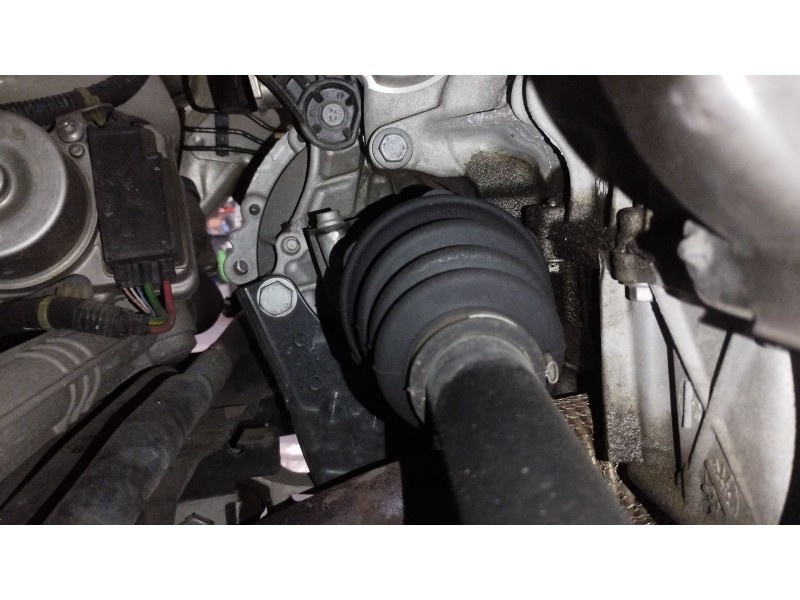 Recambio de transmision delantera derecha para peugeot 208 i (ca_, cc_) 1.2 puretech 82 referencia OEM IAM 9803959680  