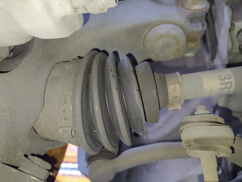 Recambio de transmision delantera derecha para toyota aygo x-cite referencia OEM IAM 434100H040A  
