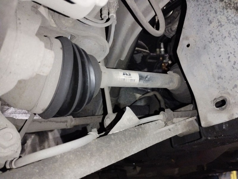 Recambio de transmision delantera derecha para opel insignia berlina cosmo referencia OEM IAM 13219092  