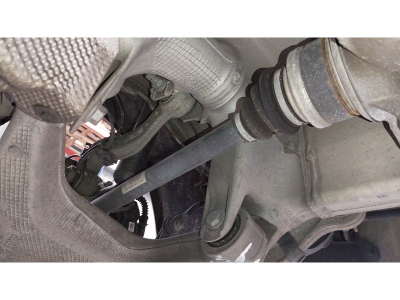 Recambio de transmision trasera derecha para bmw serie 5 lim. (f10) 520d referencia OEM IAM 7581028  