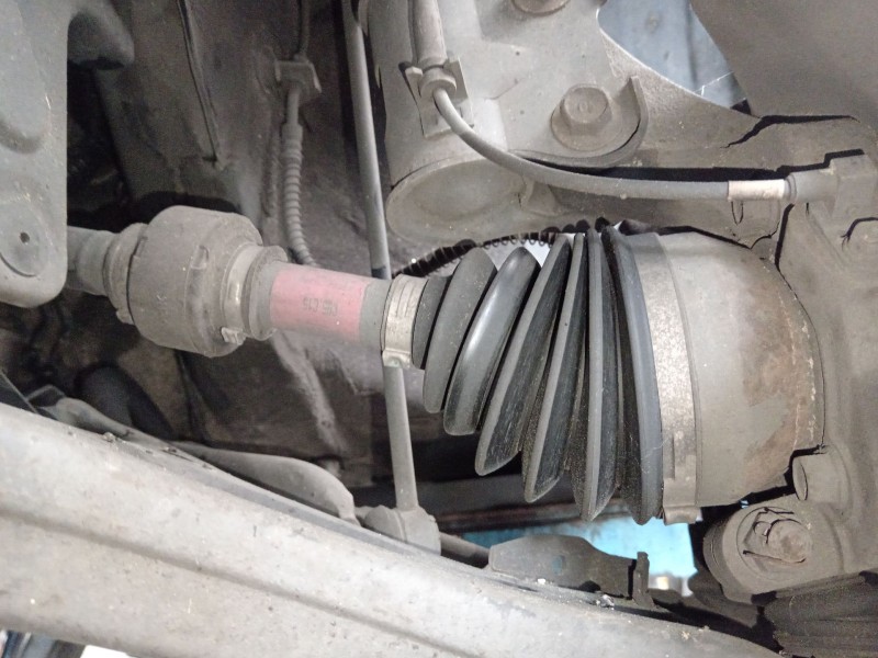 Recambio de transmision delantera izquierda para hyundai santa fé ii furgoneta/suv (cm) crdi referencia OEM IAM 495002B260  