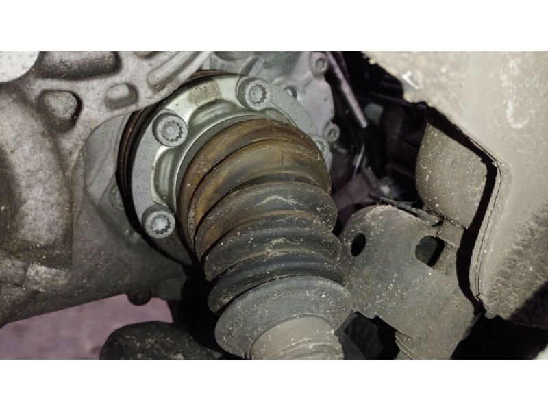 Recambio de transmision delantera izquierda para seat leon st (5f8) 2.0 tdi referencia OEM IAM 5Q0407271H  