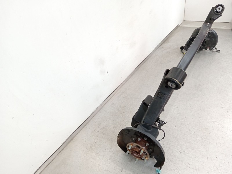 Recambio de puente trasero para hyundai i30 (pde, pd, pden) 1.5 referencia OEM IAM 55100F2500  