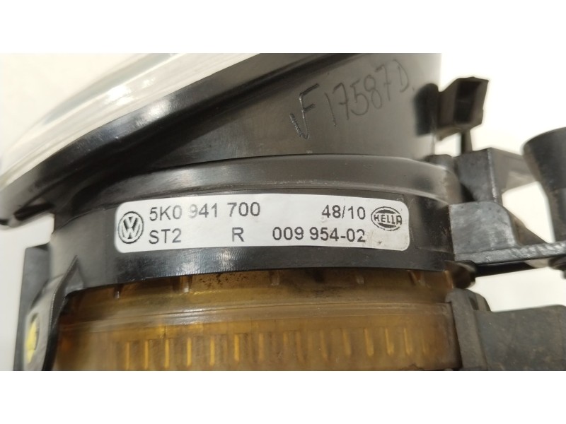 Recambio de faro antiniebla derecho para volkswagen golf vi (5k1) 1.6 tdi referencia OEM IAM 5K0941700 16861502 
