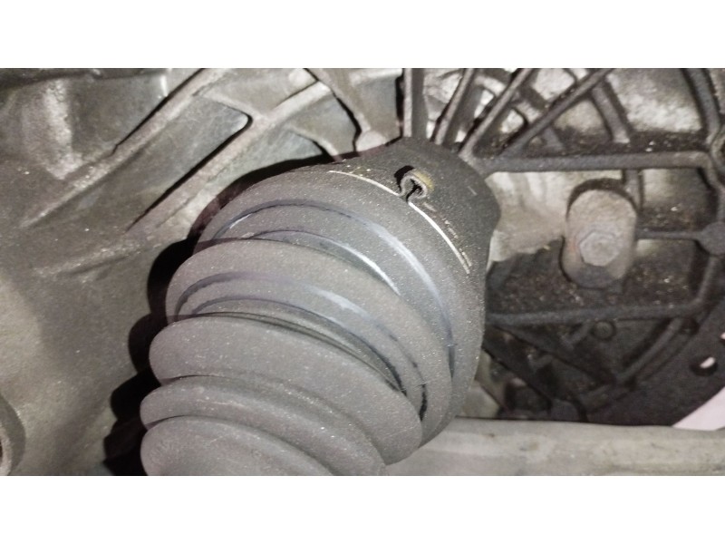 Recambio de transmision delantera izquierda para chevrolet captiva (c100, c140) 2.0 d 4wd referencia OEM IAM 96624721  
