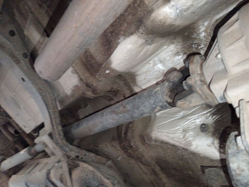 Recambio de transmision central para ssangyong actyon i 200 xdi 4wd referencia OEM IAM 3320032401  