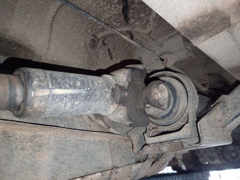 Recambio de transmision central para ssangyong actyon i 200 xdi 4wd referencia OEM IAM 3320032401  