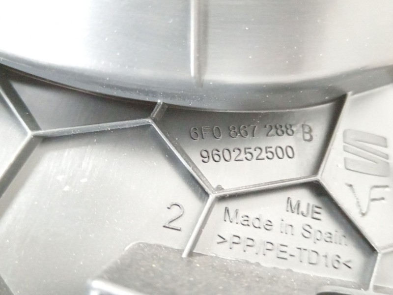 Recambio de moldura para seat ibiza (kj1) fr referencia OEM IAM 6F0867288B  