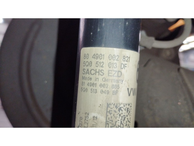 Recambio de amortiguador trasero izquierdo para audi a3 (8v1, 8vk) 1.6 tdi referencia OEM IAM 5Q0512013DF  