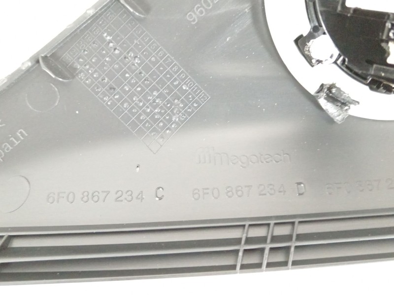 Recambio de moldura para seat ibiza (kj1) fr referencia OEM IAM 6F0867234C 6F0867234D 6F0867234E