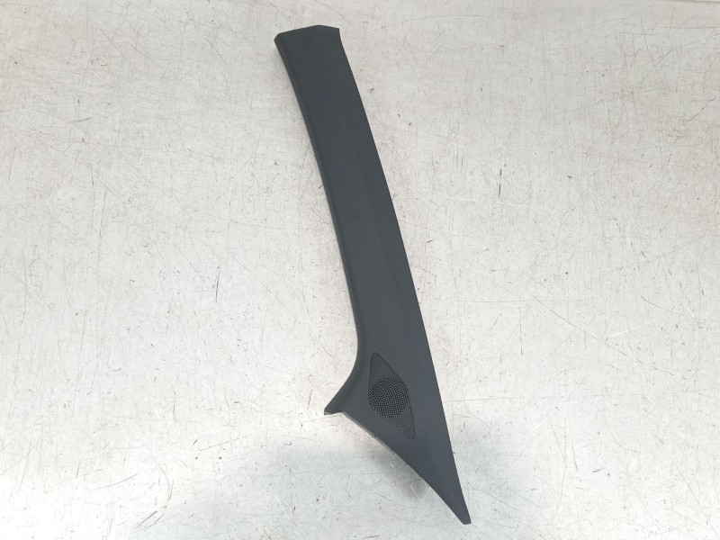 Recambio de moldura para seat ibiza (kj1) fr referencia OEM IAM 6F0867233C 6F0867233D 6F0867233E