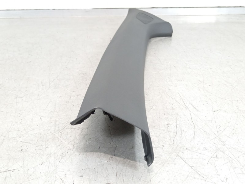 Recambio de moldura para seat ibiza (kj1) fr referencia OEM IAM 6F0867233C 6F0867233D 6F0867233E
