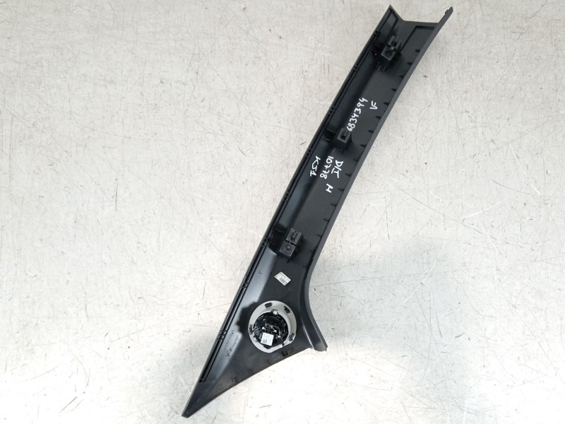 Recambio de moldura para seat ibiza (kj1) fr referencia OEM IAM 6F0867233C 6F0867233D 6F0867233E