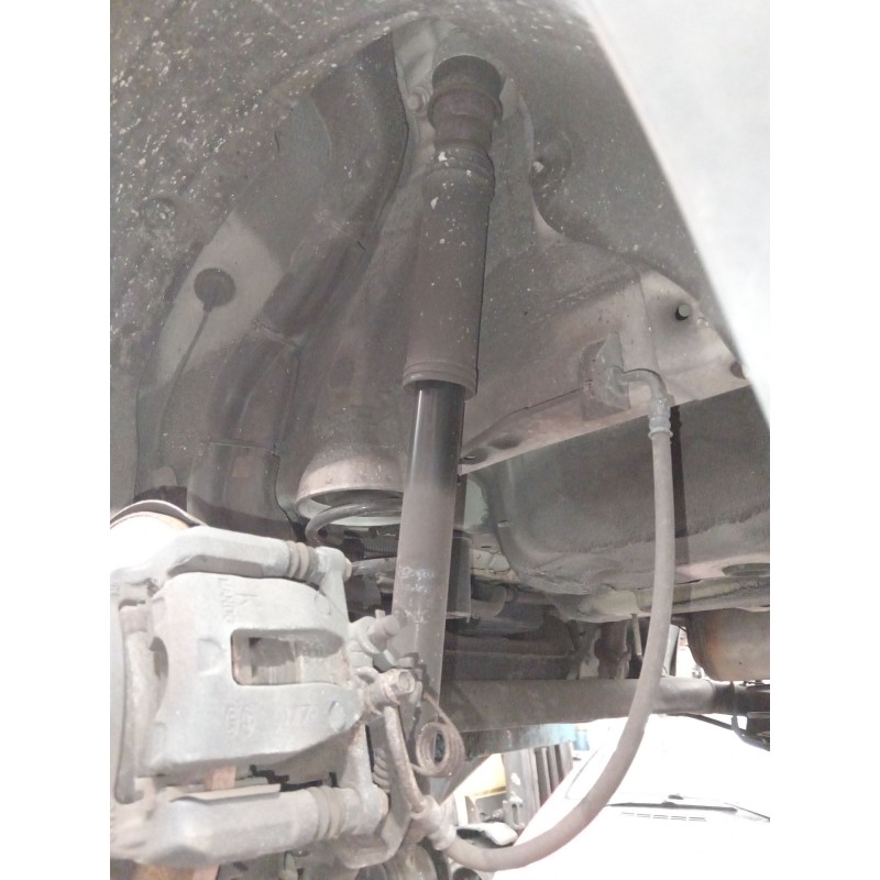 Recambio de amortiguador trasero izquierdo para kia stonic (yb) 1.0 t-gdi referencia OEM IAM S6055300H8600  