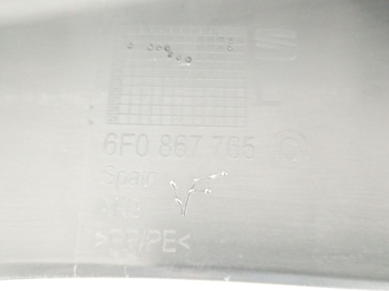 Recambio de moldura para seat ibiza (kj1) fr referencia OEM IAM 6F0867765 6F0867765C 