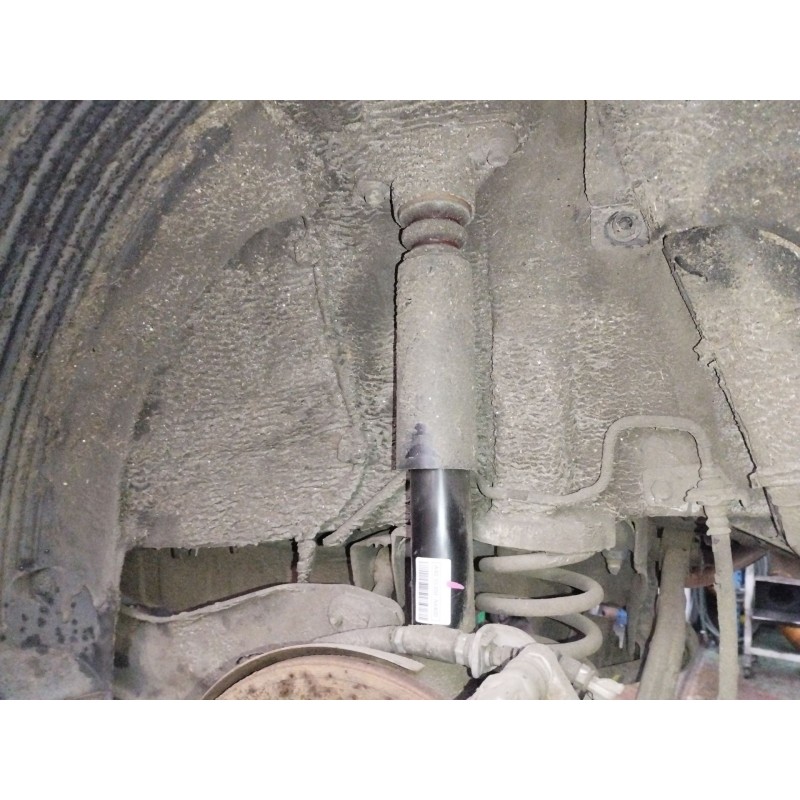 Recambio de amortiguador trasero izquierdo para kia cee´d (jd) 1.4 cvvt referencia OEM IAM 55300A6400  