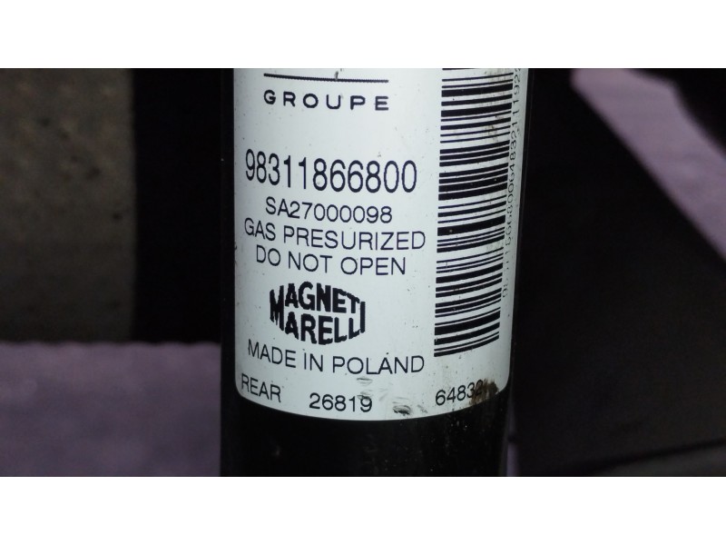 Recambio de amortiguador trasero derecho para peugeot 208 2020 referencia OEM IAM 98311866800  