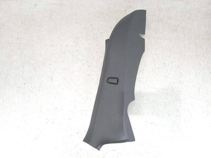 Recambio de moldura para seat ibiza (kj1) fr ib referencia OEM IAM 6F0867766 6F0867766C 