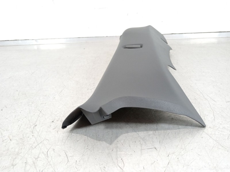 Recambio de moldura para seat ibiza (kj1) fr ib referencia OEM IAM 6F0867766 6F0867766C 